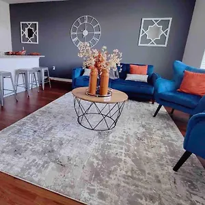 Hidden Gem Walk To Beale St Free Gated Parking Apartment