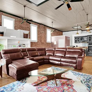 South Main Flats Apartment