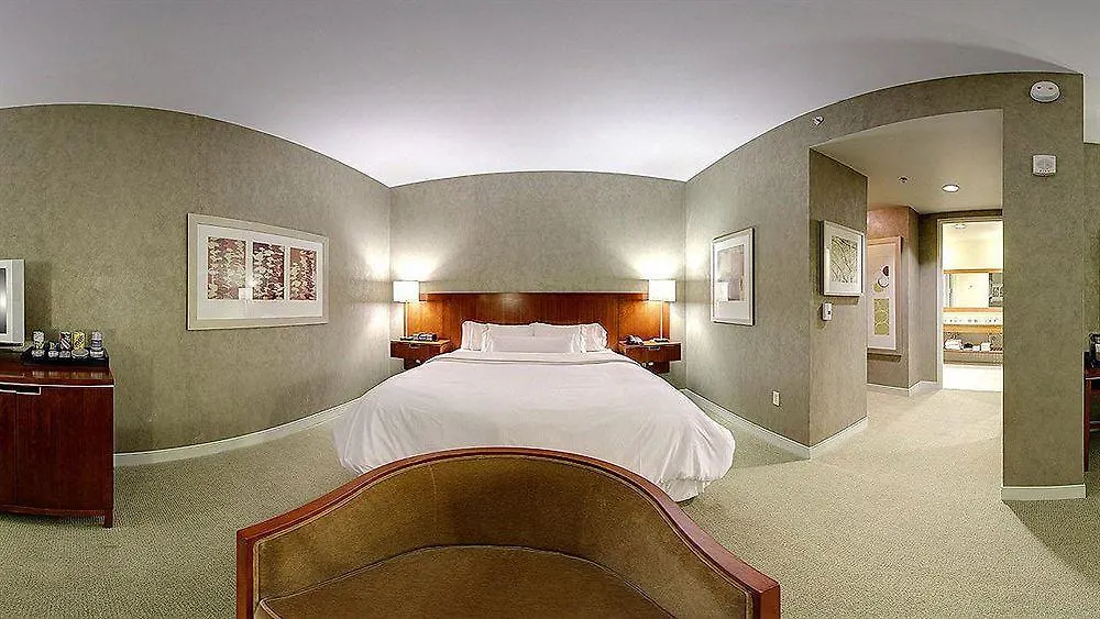 The Westin Memphis Beale Street Hotel