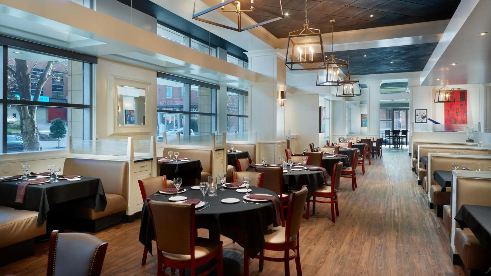 The Westin Memphis Beale Street Hotel 4*,